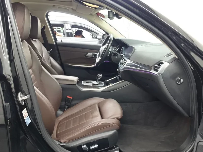 BMW 330 М Sports Hybrid - САМО 30% АВАНС, снимка 11 - Автомобили и джипове - 55991875