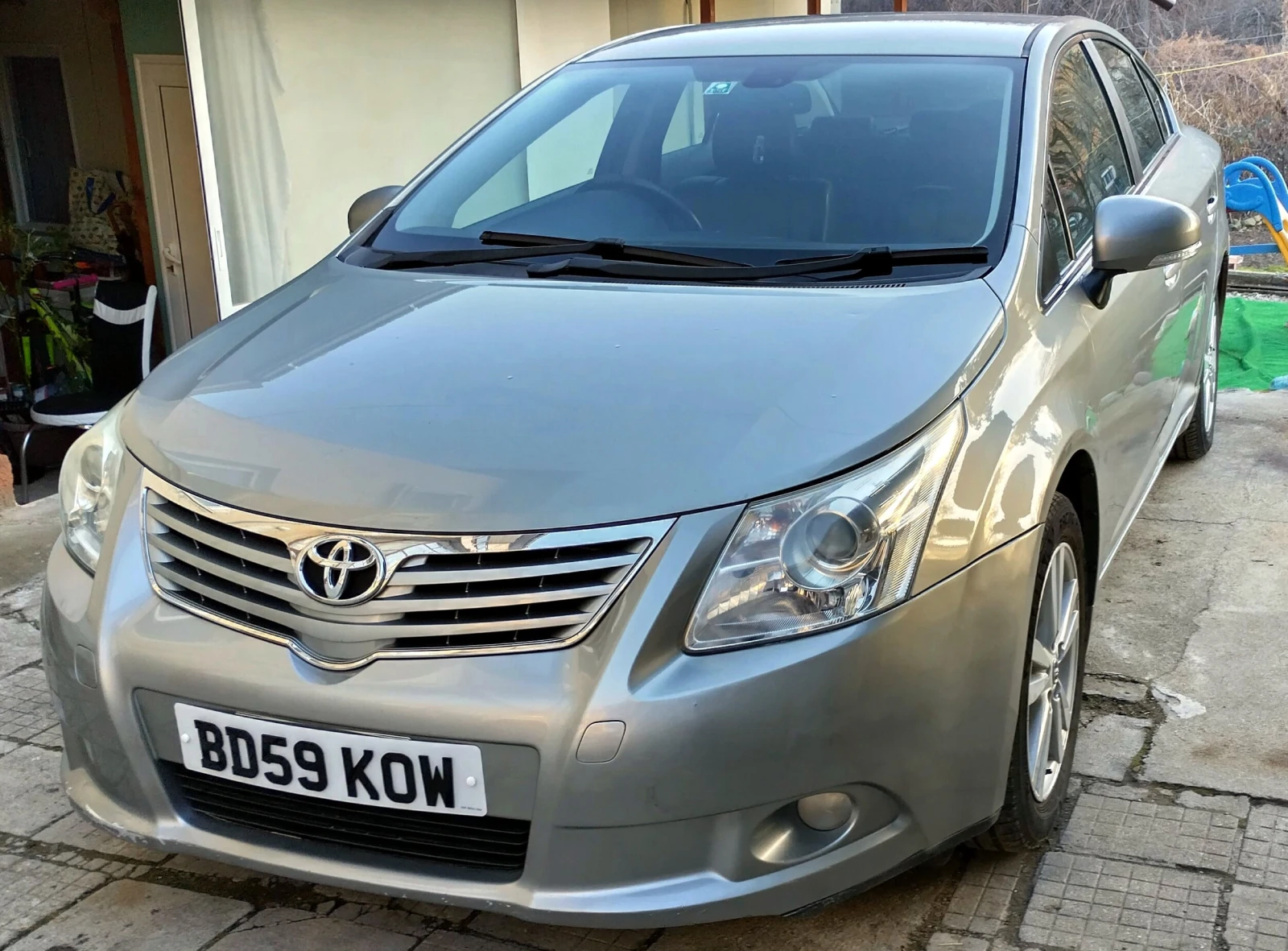 Toyota Avensis 2.0 Газ/Бензин - изображение 2