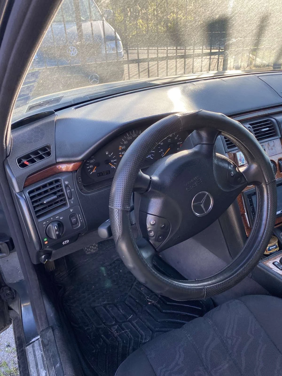 Mercedes-Benz E 200 газ - изображение 3