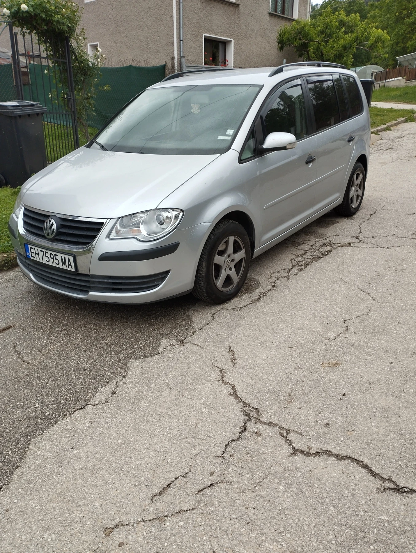 VW Touran  - изображение 4