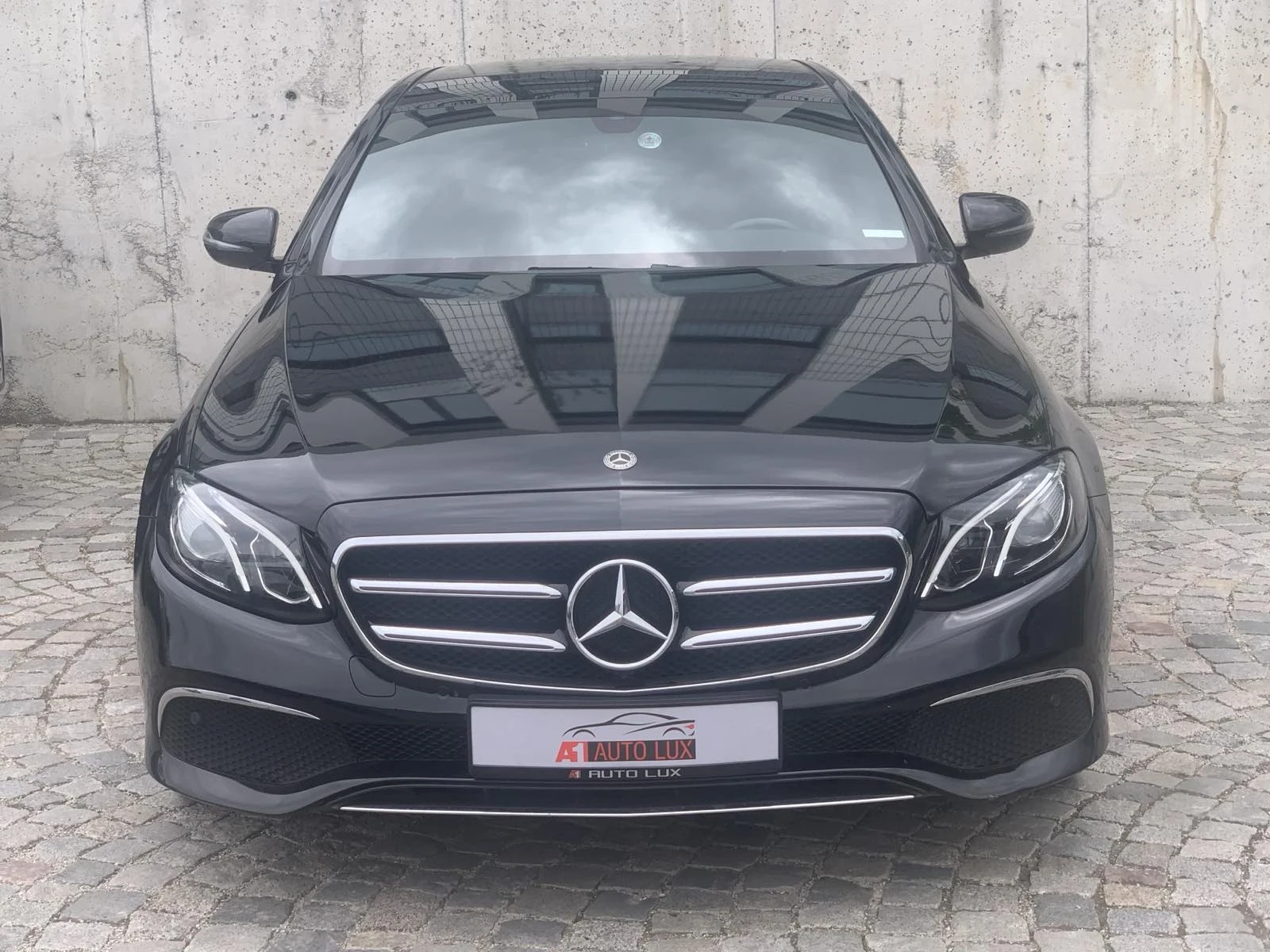 Mercedes-Benz E 200 Panorama/Navi | Mobile.bg   1