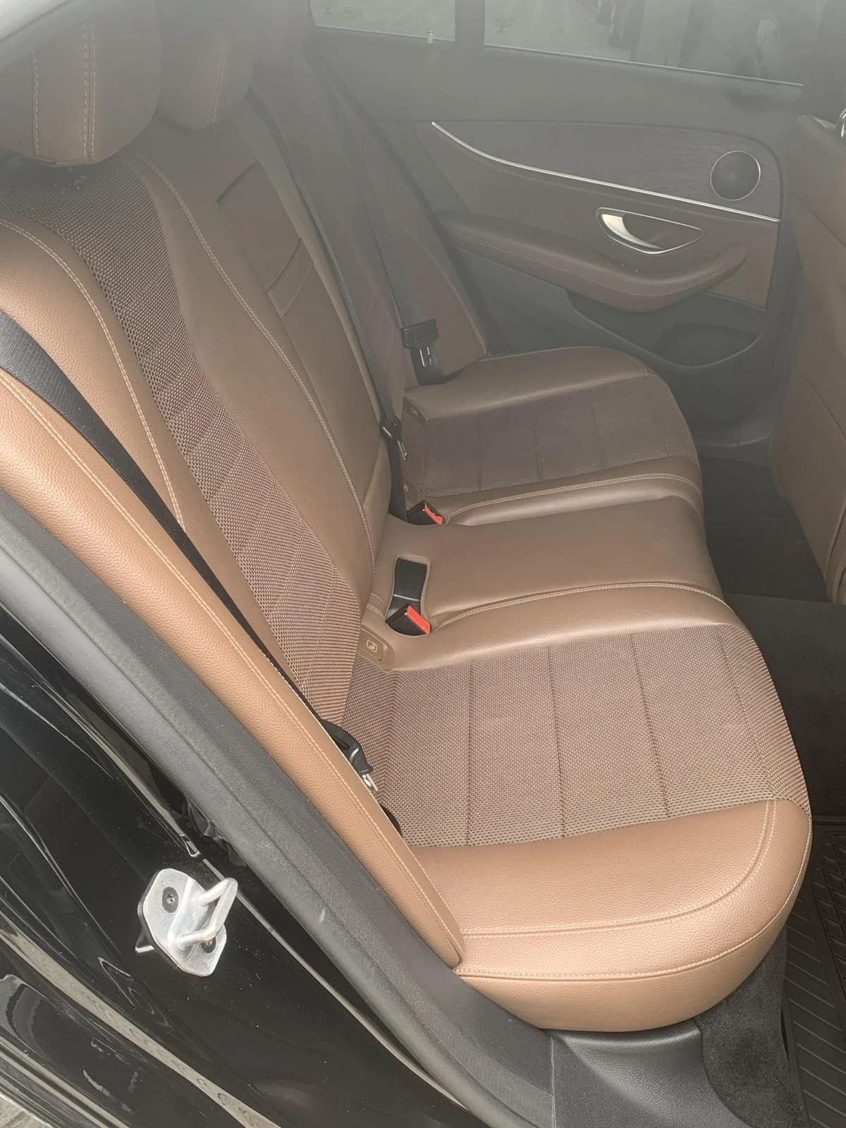 Mercedes-Benz E 200 Panorama/Navi | Mobile.bg   13