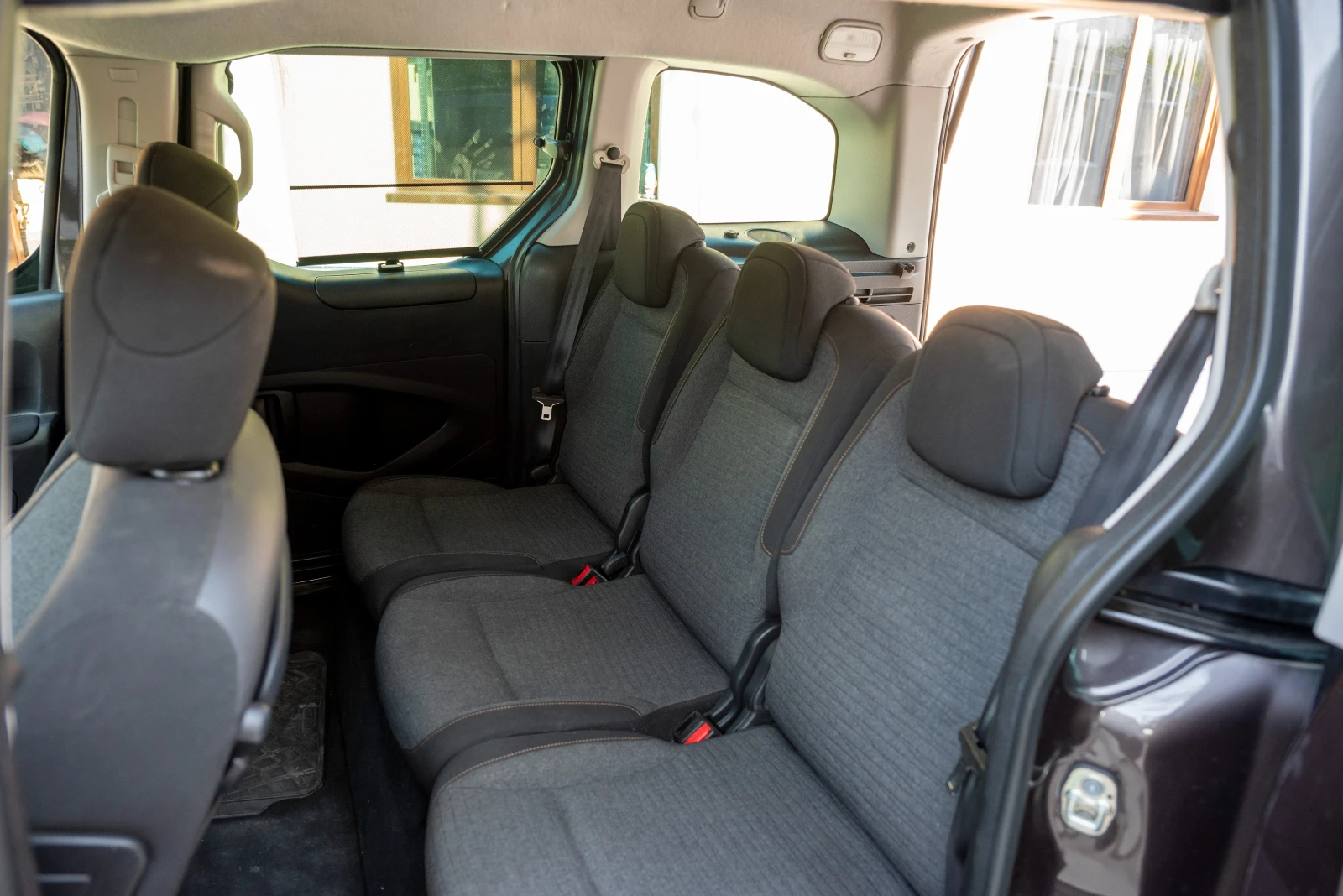Citroen Berlingo 1.6hdi 120hp 6 скорости - NAVI/CLIMA/LED - изображение 7
