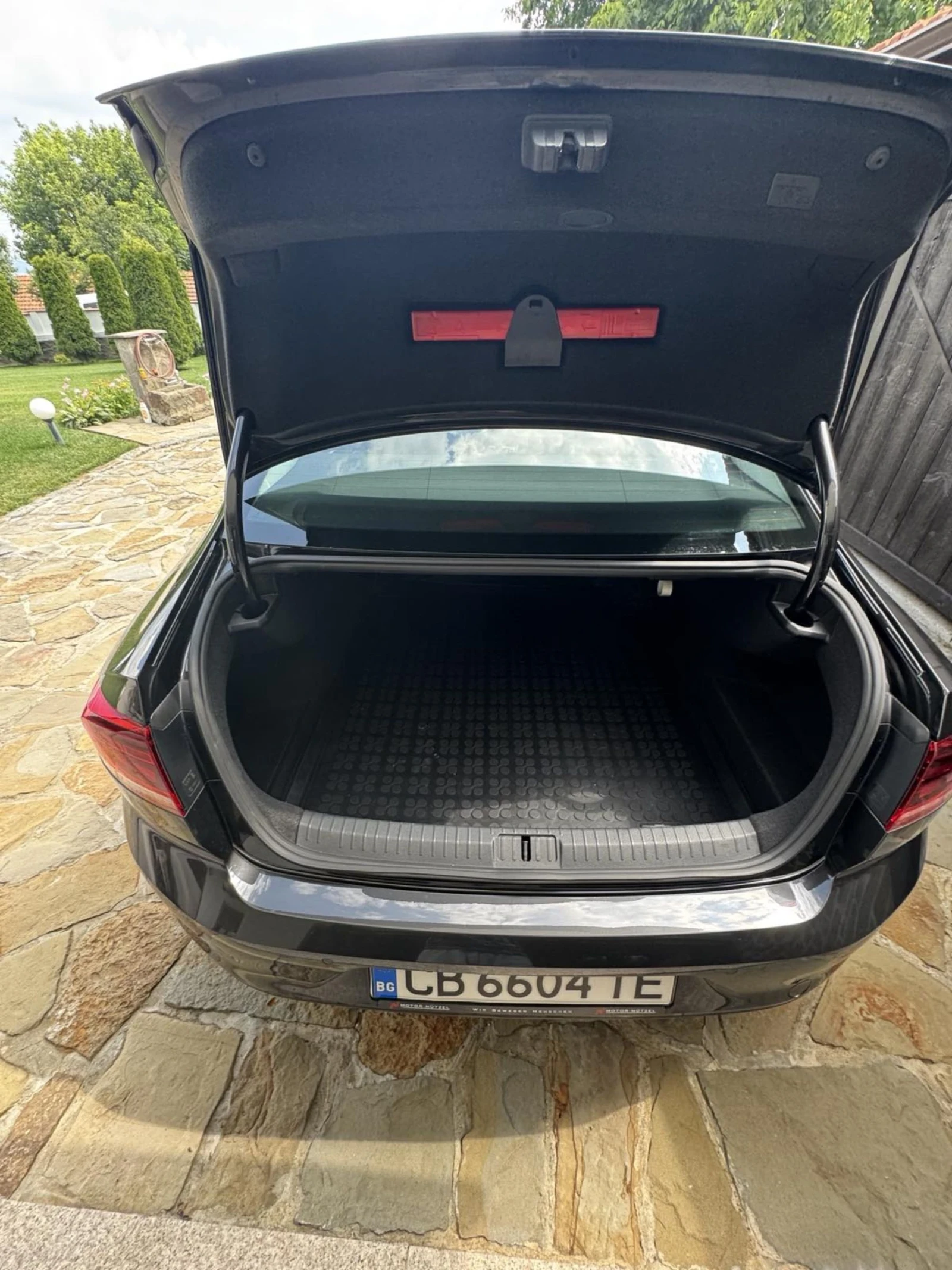VW Passat 2.0TDI - изображение 9