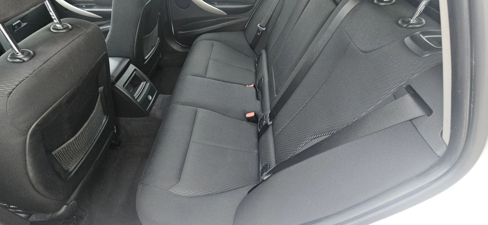 BMW 320 2.0D.2017г.Автомат.ТОПсъстояние - изображение 10