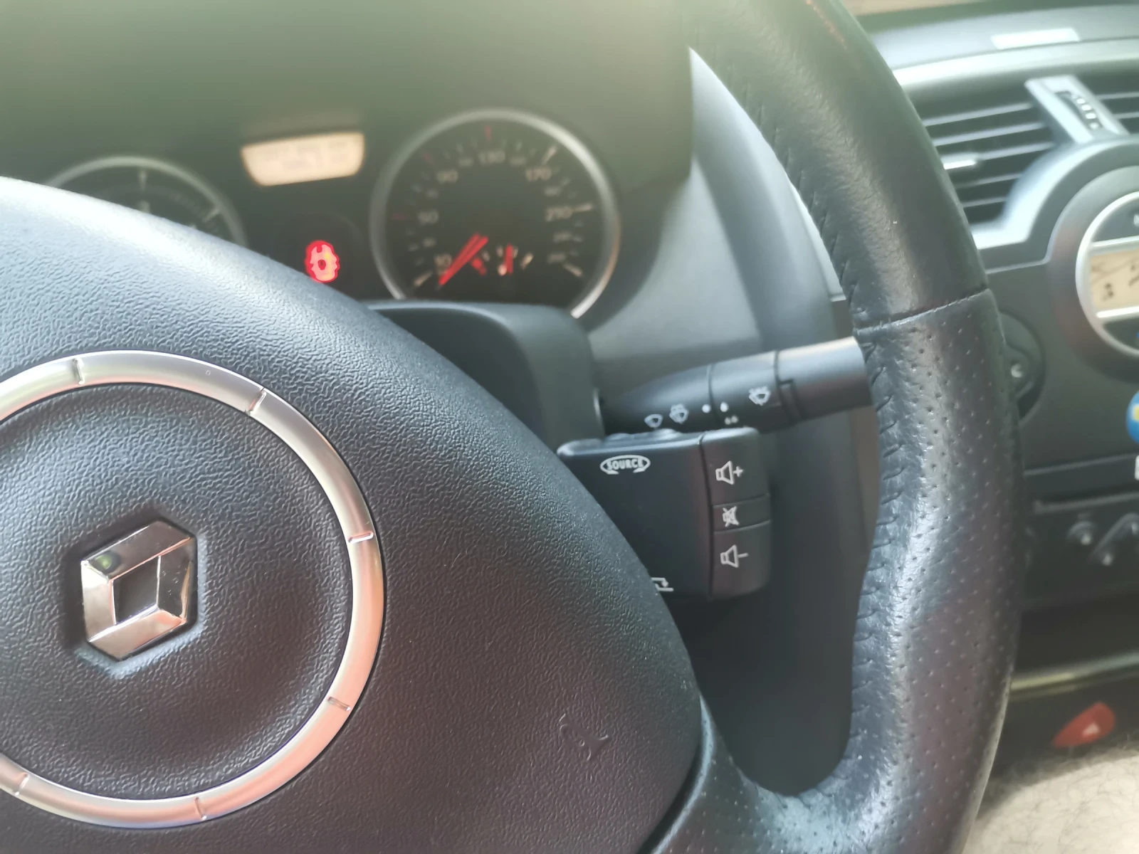 Renault Megane  - изображение 6
