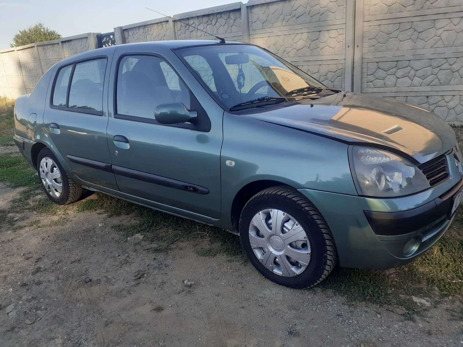 Renault Symbol  - изображение 4