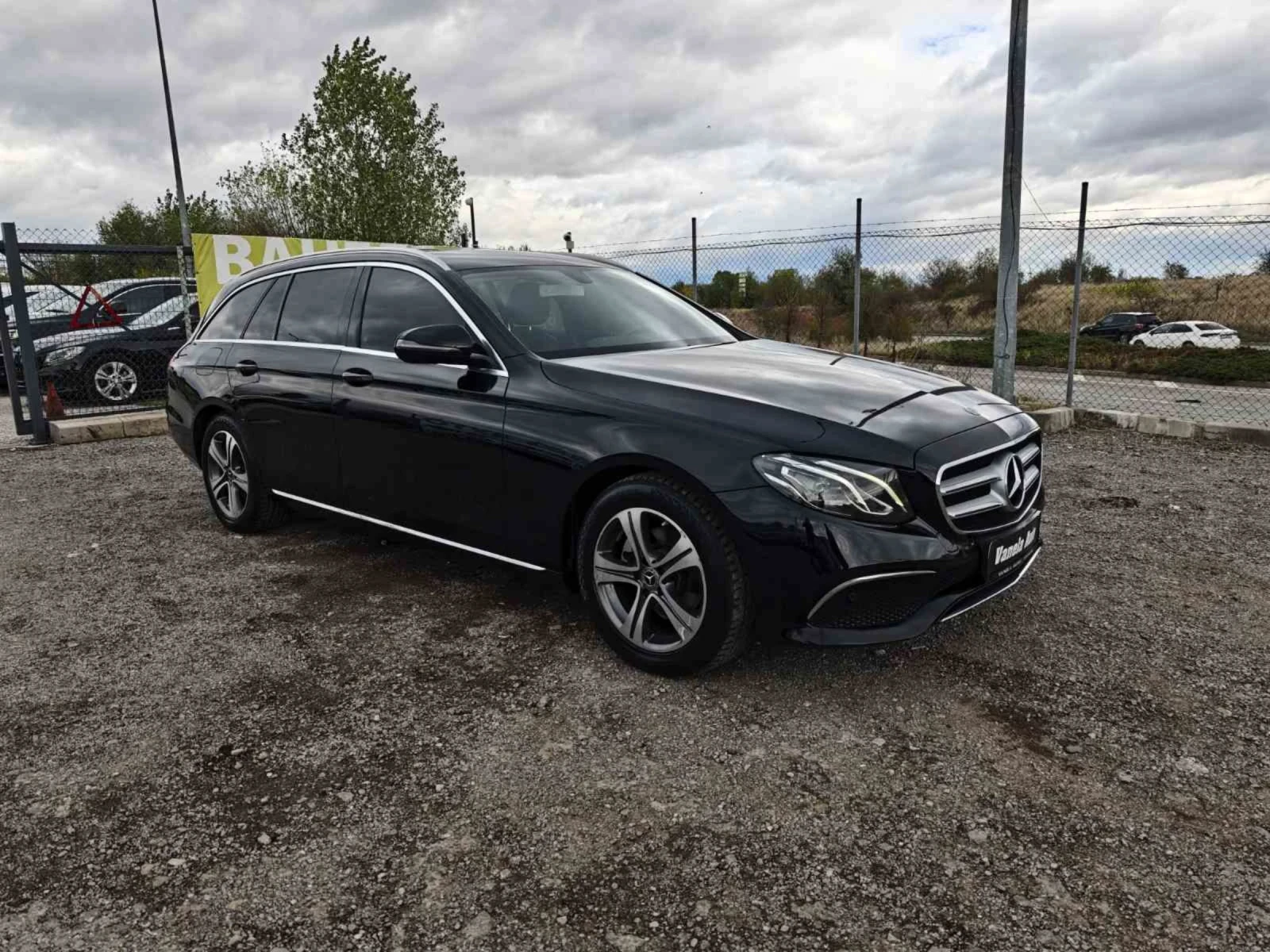 Mercedes-Benz E 220 EXCLUSIVE FULL - изображение 3