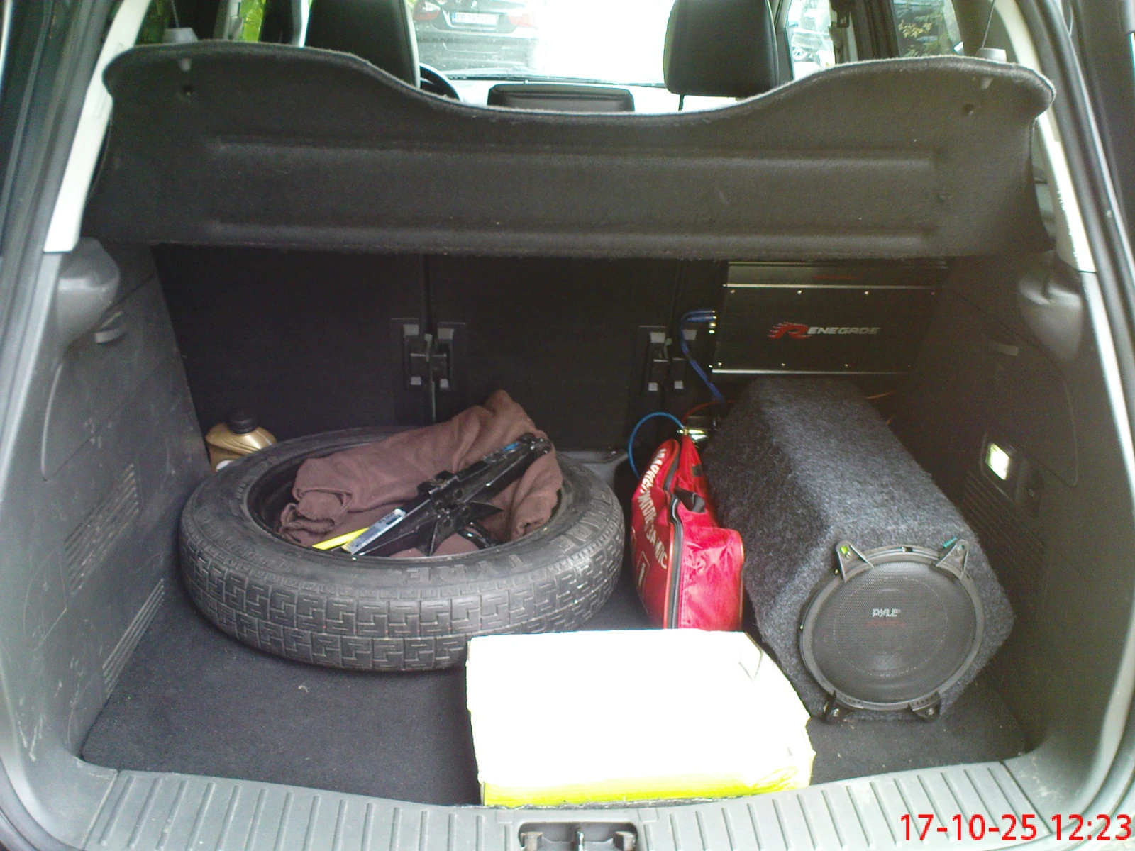 Ford C-max 2. 0 16W Duratec Titanium  - изображение 6