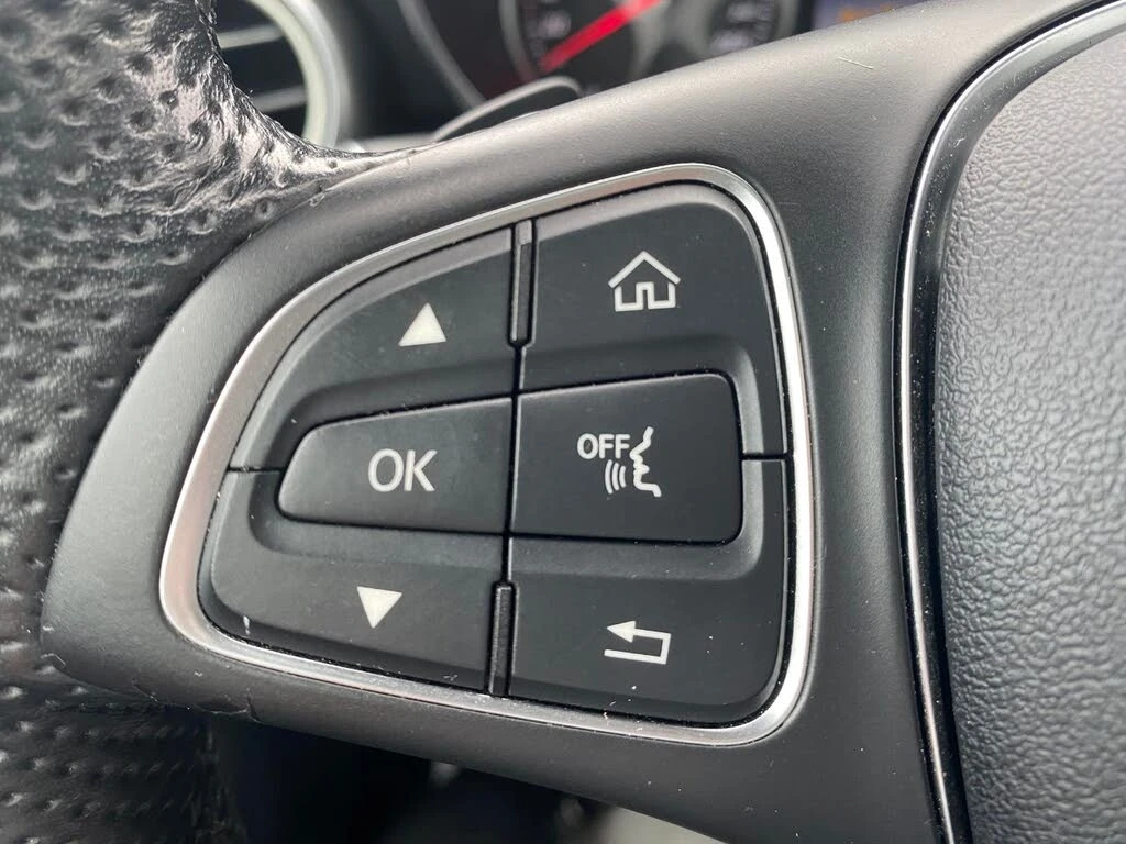 Mercedes-Benz C 300 4MATIC* Авто-Кредит(ЦЕНА ДО БЪЛГАРИЯ) - изображение 9