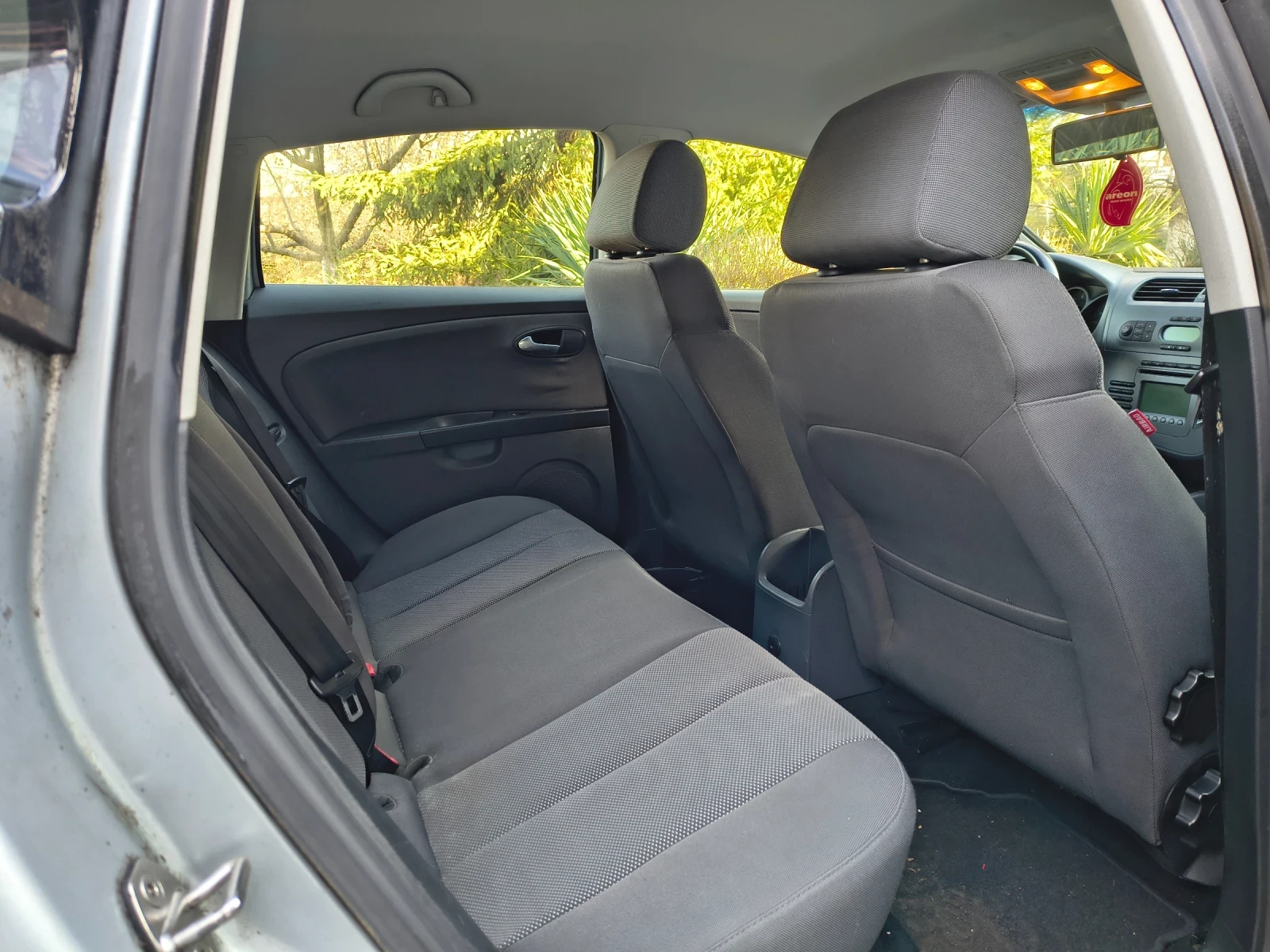 Seat Leon 1.6MPI/102�� 172�.�� | Mobile.bg � ����������� 10