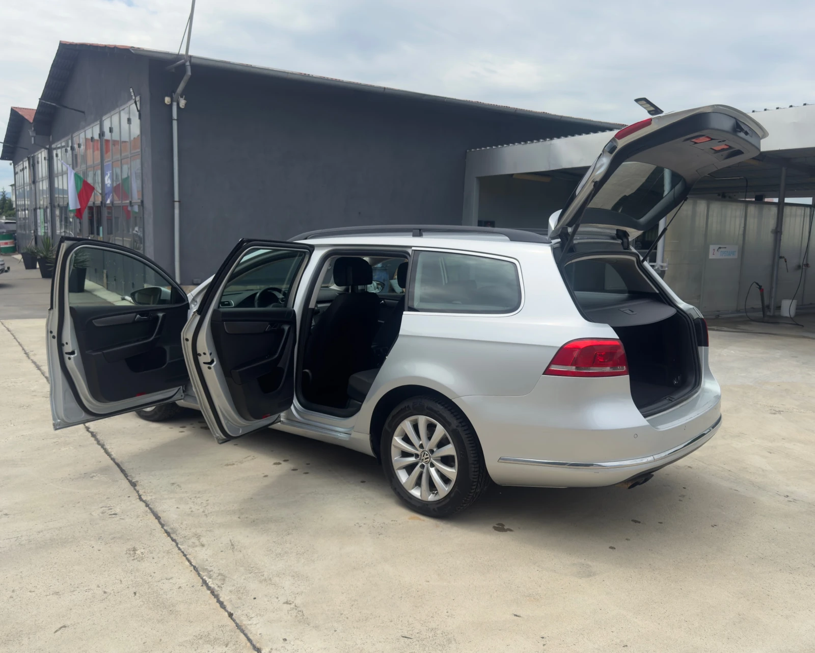 VW Passat 2.0TDI 253000km.100%, снимка 9 - Автомобили и джипове - 53165680