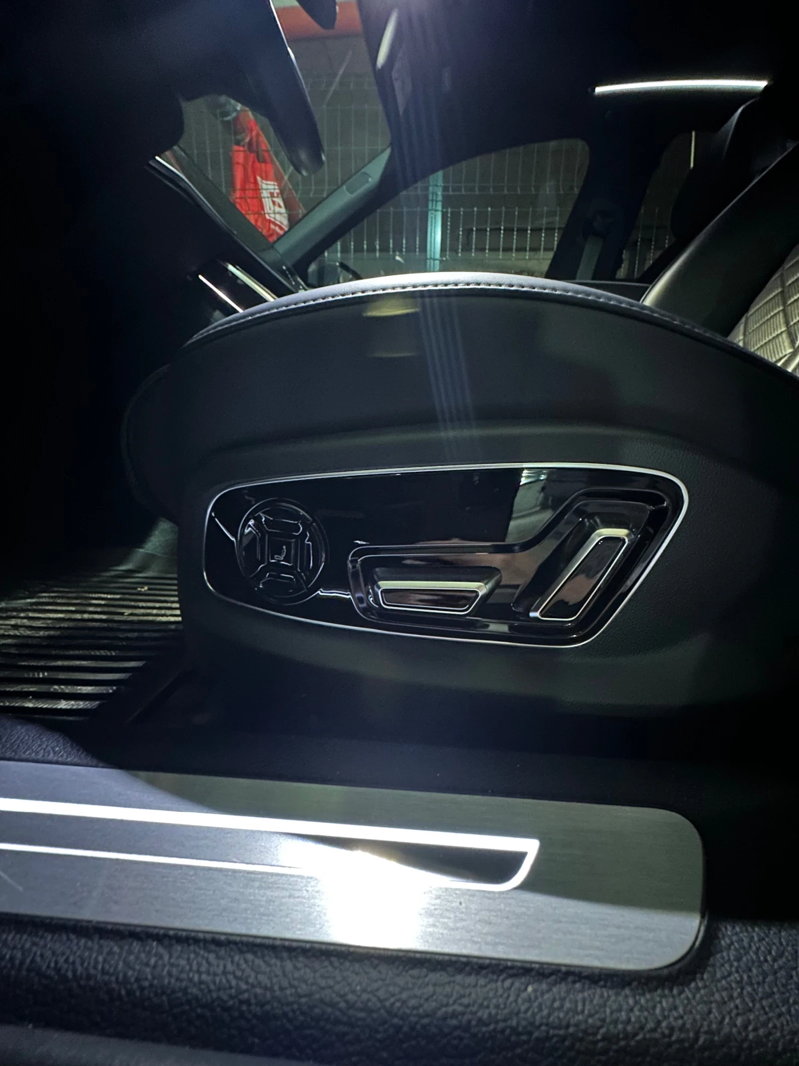 Audi S8 LEASING , DOWNPIPE , MHEV 48v, снимка 16 - Автомобили и джипове - 53761874