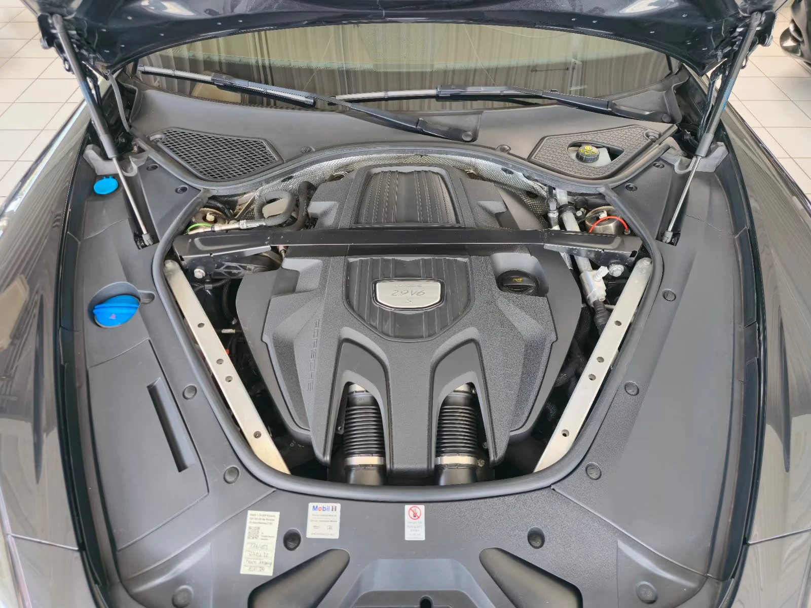 Porsche Panamera 4S/441HP/MATRIX/SOFTCLOSE/CAM/BOSE/174z, снимка 4 - Автомобили и джипове - 53886543