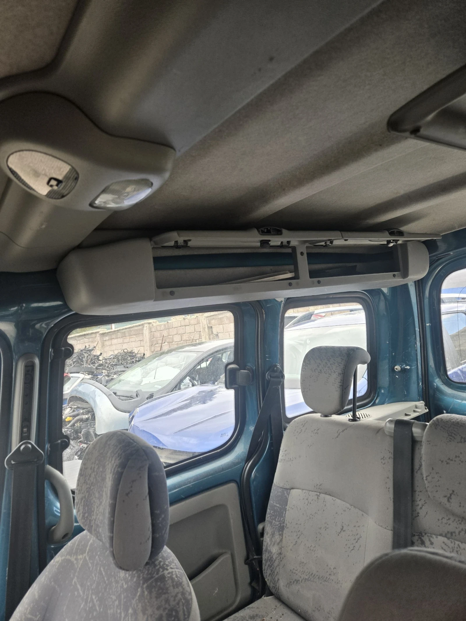 Renault Kangoo 1.9дци 4х4 на части, снимка 4 - Автомобили и джипове - 54541997
