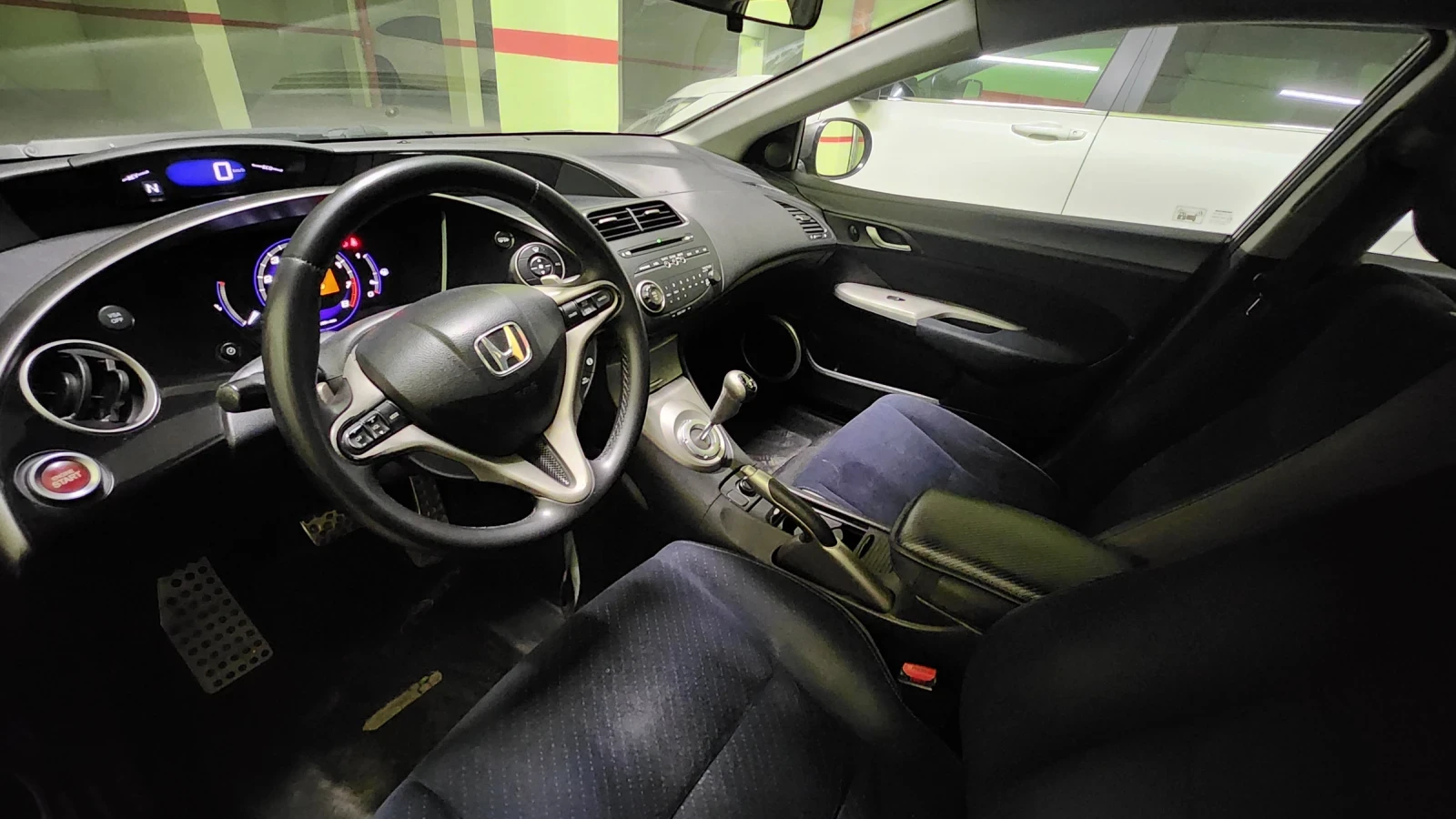 Honda Civic 1.8, снимка 7 - Автомобили и джипове - 54547766