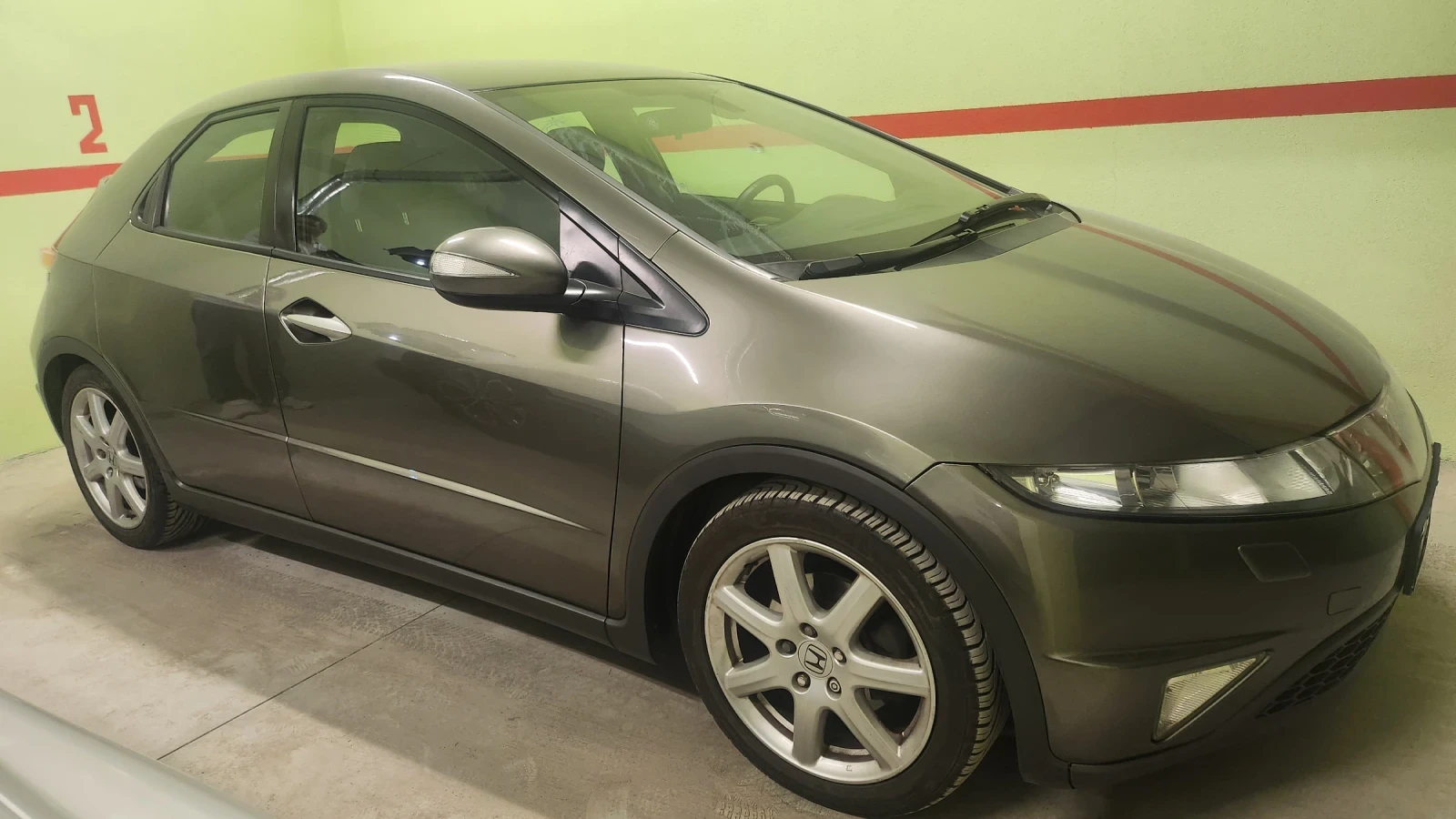 Honda Civic 1.8, снимка 3 - Автомобили и джипове - 54547766