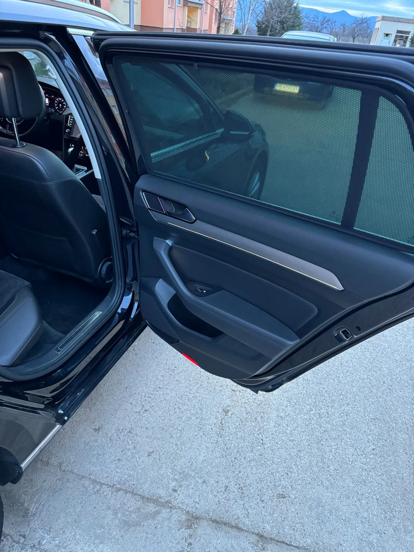 VW Passat, снимка 5 - Автомобили и джипове - 54583490