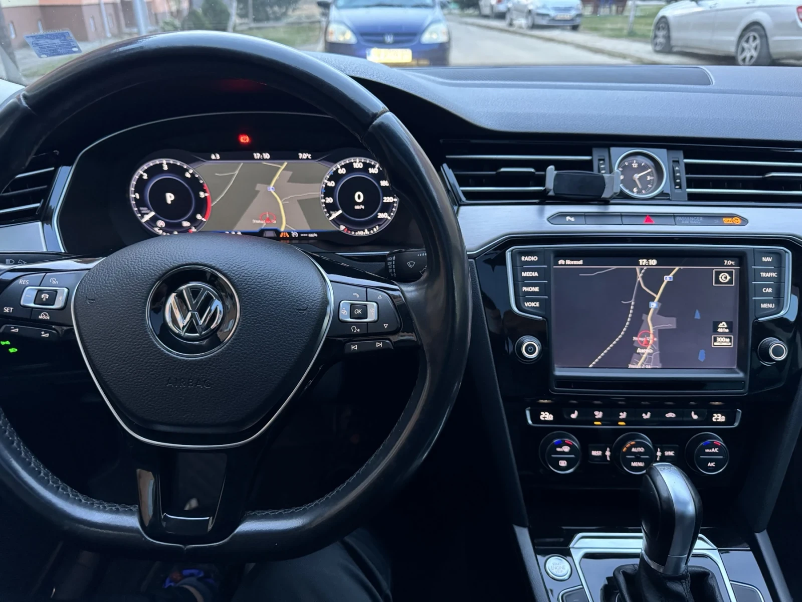 VW Passat, снимка 11 - Автомобили и джипове - 54583490