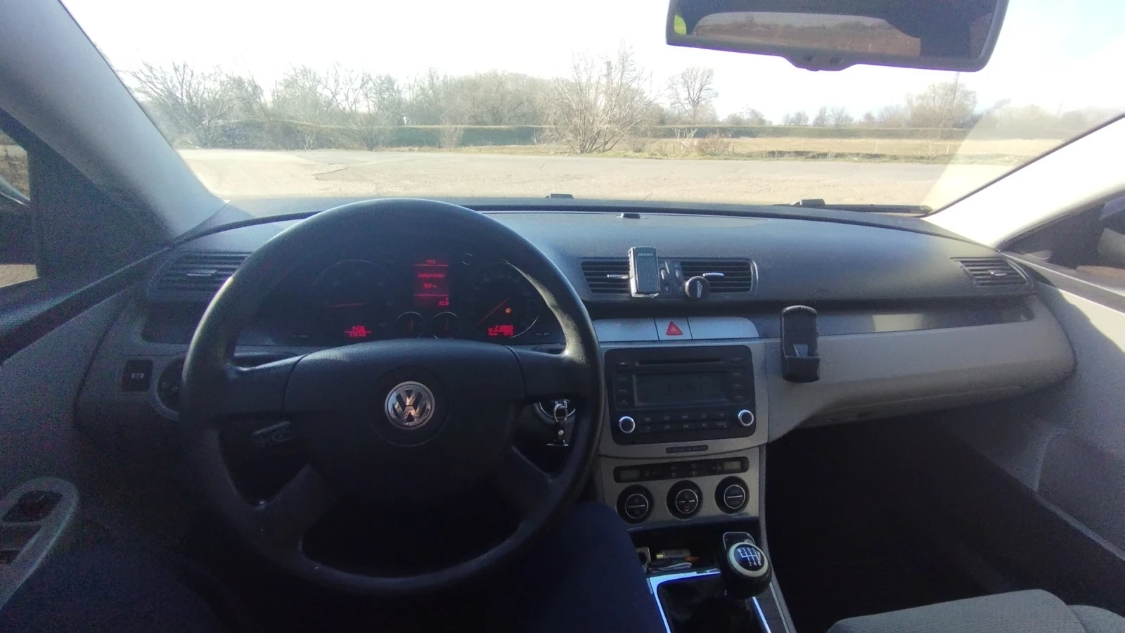 VW Passat 2.0tdi, снимка 8 - Автомобили и джипове - 55043437