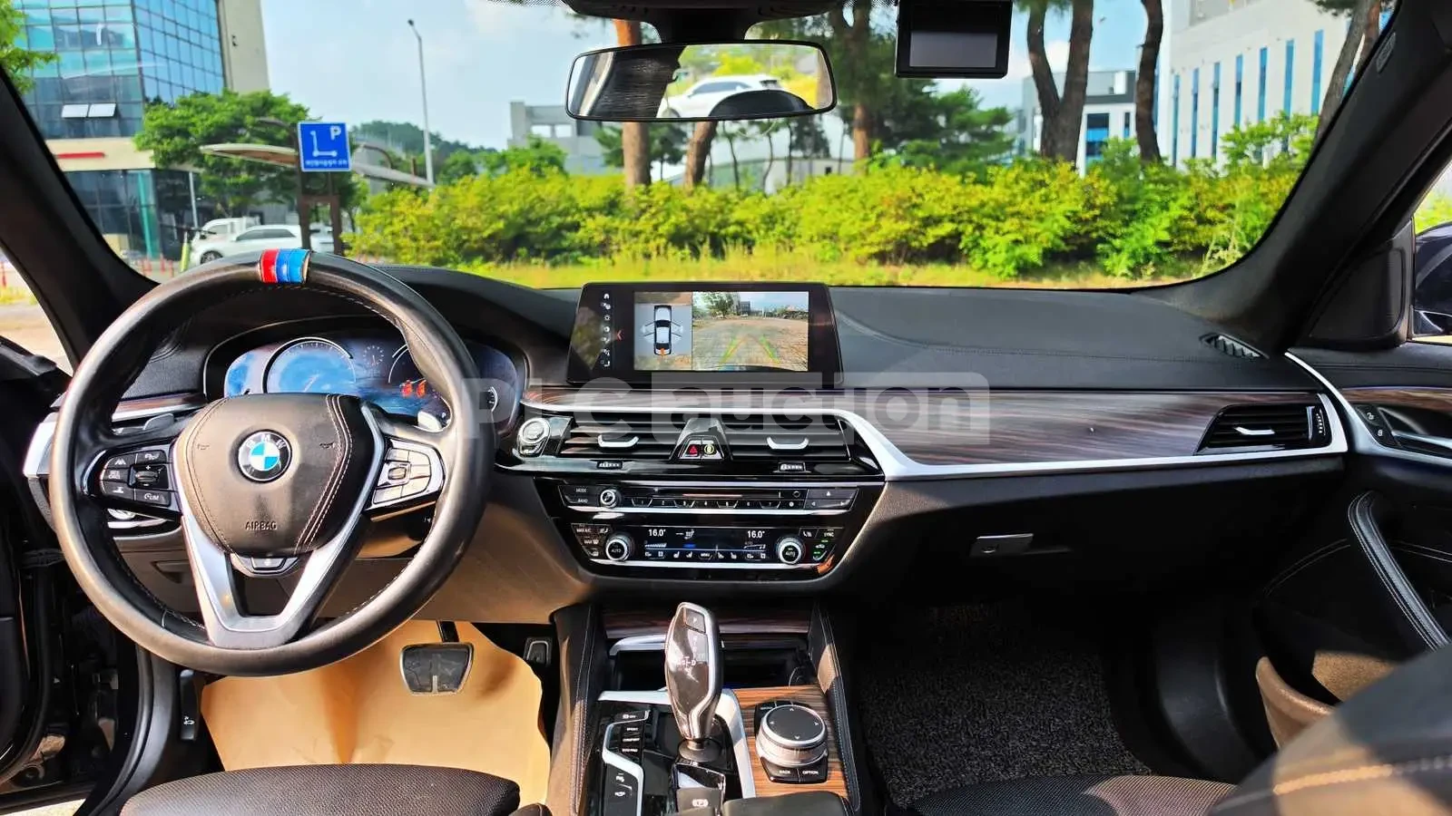 BMW 530 M SPORT+ HEAD UP/360CAM!ПАНОРАМА/ОБДУХ/ПОДГРЕВ, снимка 7 - Автомобили и джипове - 55252123