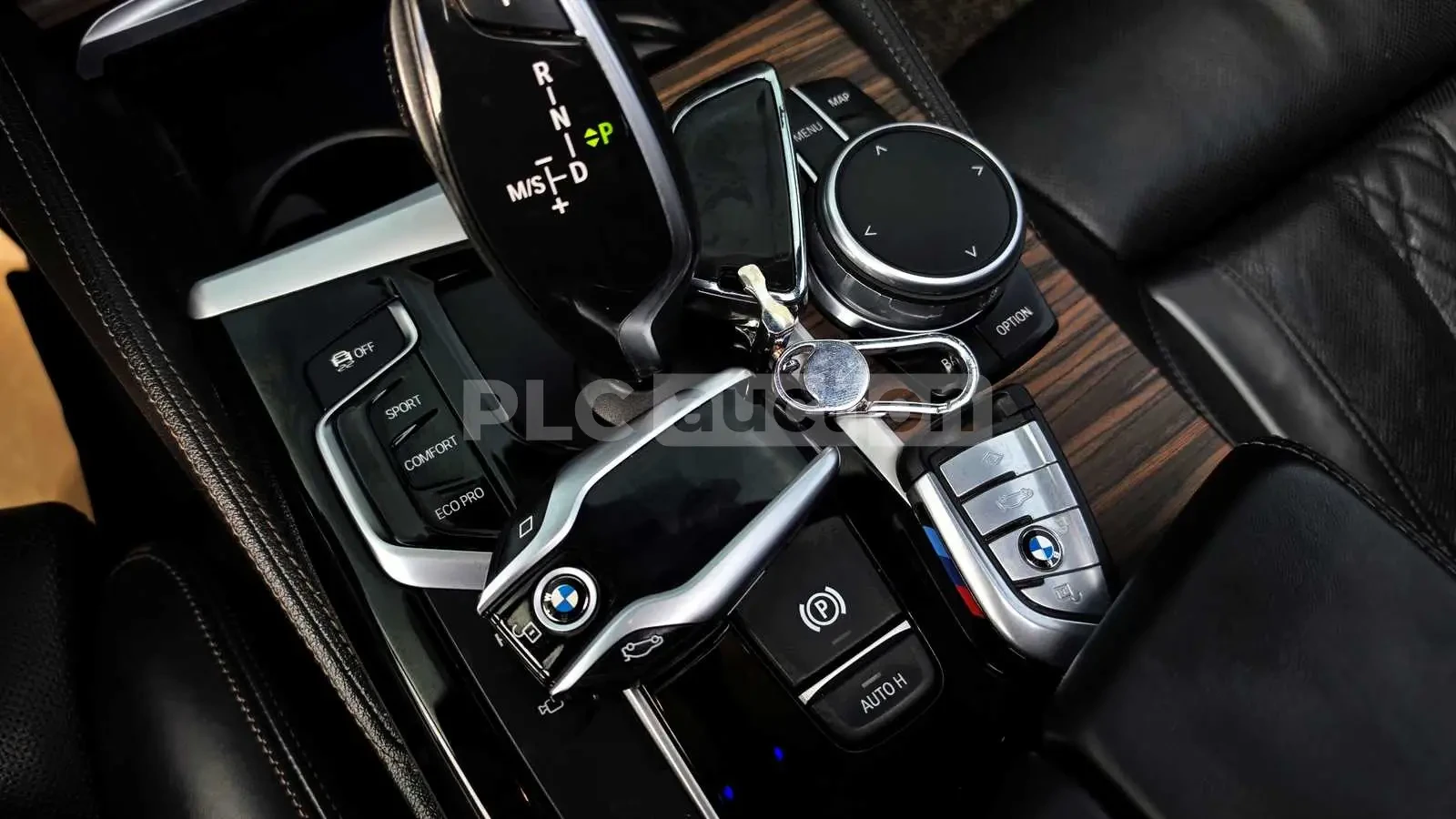 BMW 530 M SPORT+ HEAD UP/360CAM!ПАНОРАМА/ОБДУХ/ПОДГРЕВ, снимка 11 - Автомобили и джипове - 55252123