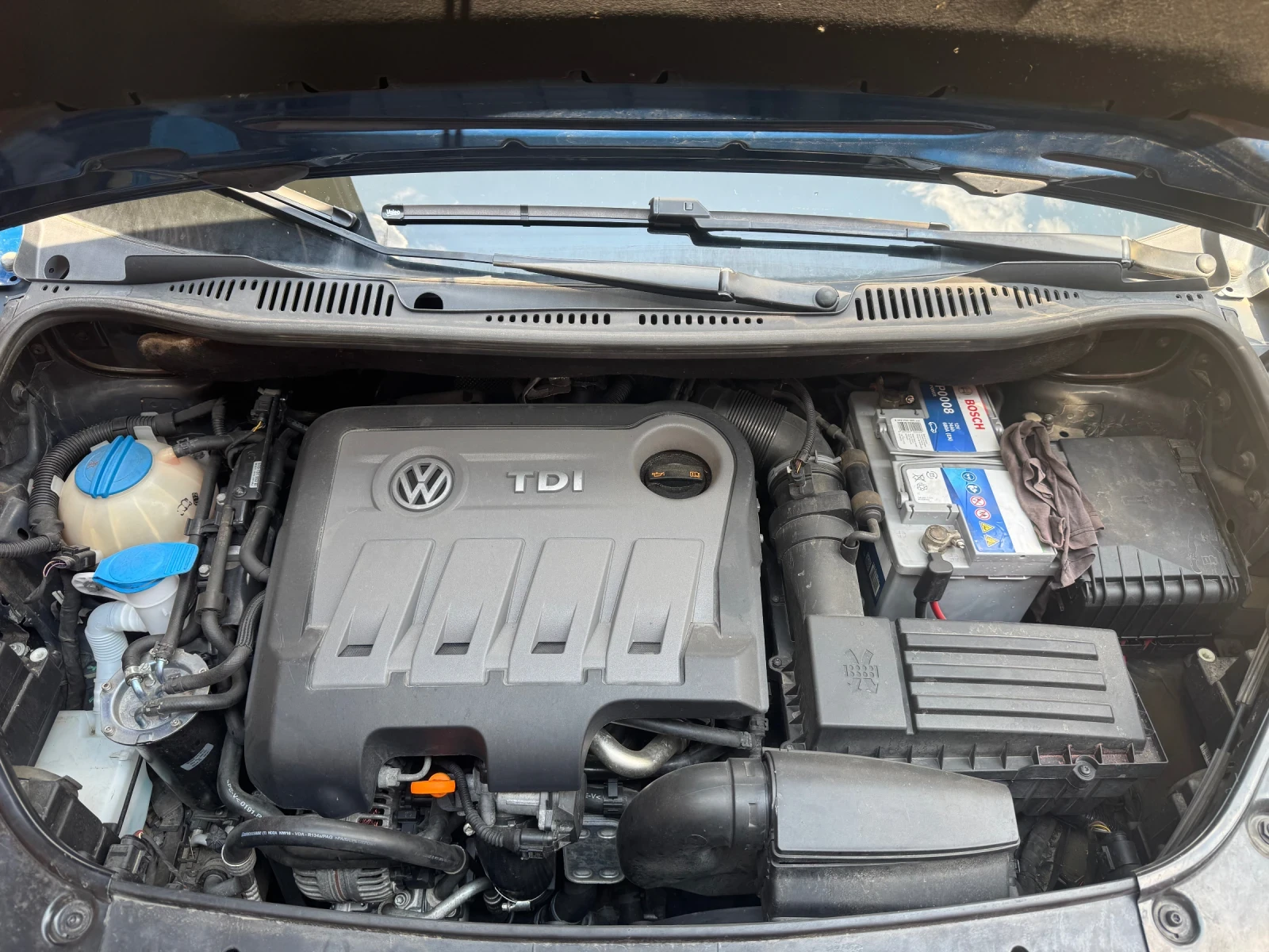 VW Touran 2.0 tdi 140 High Line, снимка 10 - Автомобили и джипове - 55340698