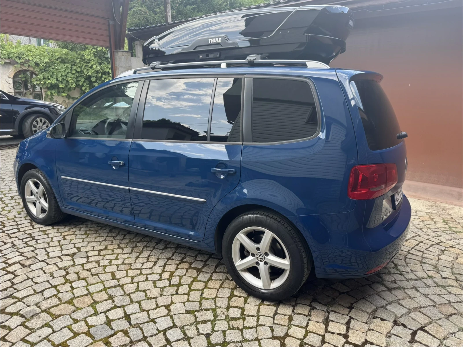 VW Touran 2.0 tdi 140 High Line, снимка 4 - Автомобили и джипове - 55340698