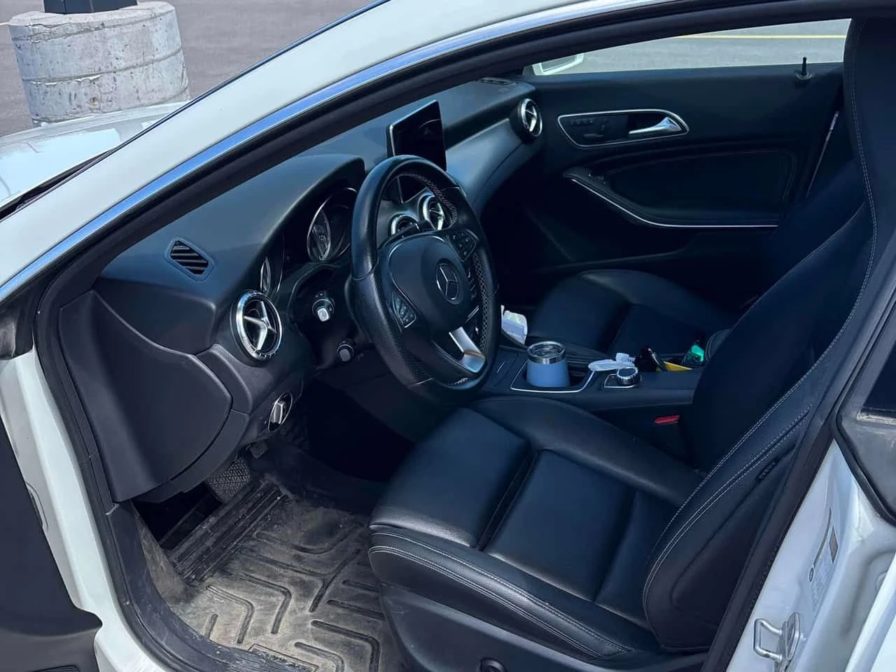 Mercedes-Benz CLA 250 * ЛИЦЕНЗИРАН ДИЛЪР * CARFAX, снимка 14 - Автомобили и джипове - 55648276