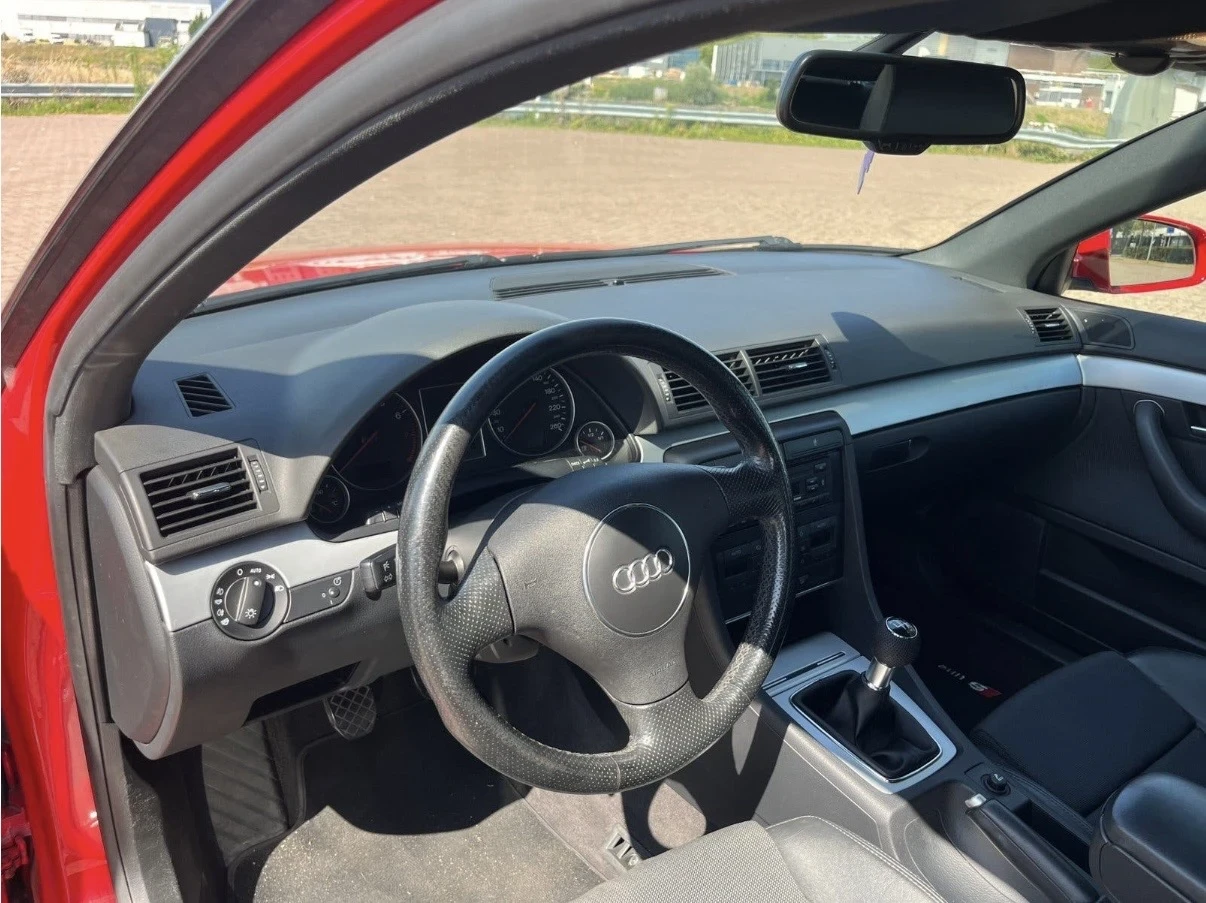 Audi A4 1.8Turbo 190HP, снимка 13 - Автомобили и джипове - 55864240