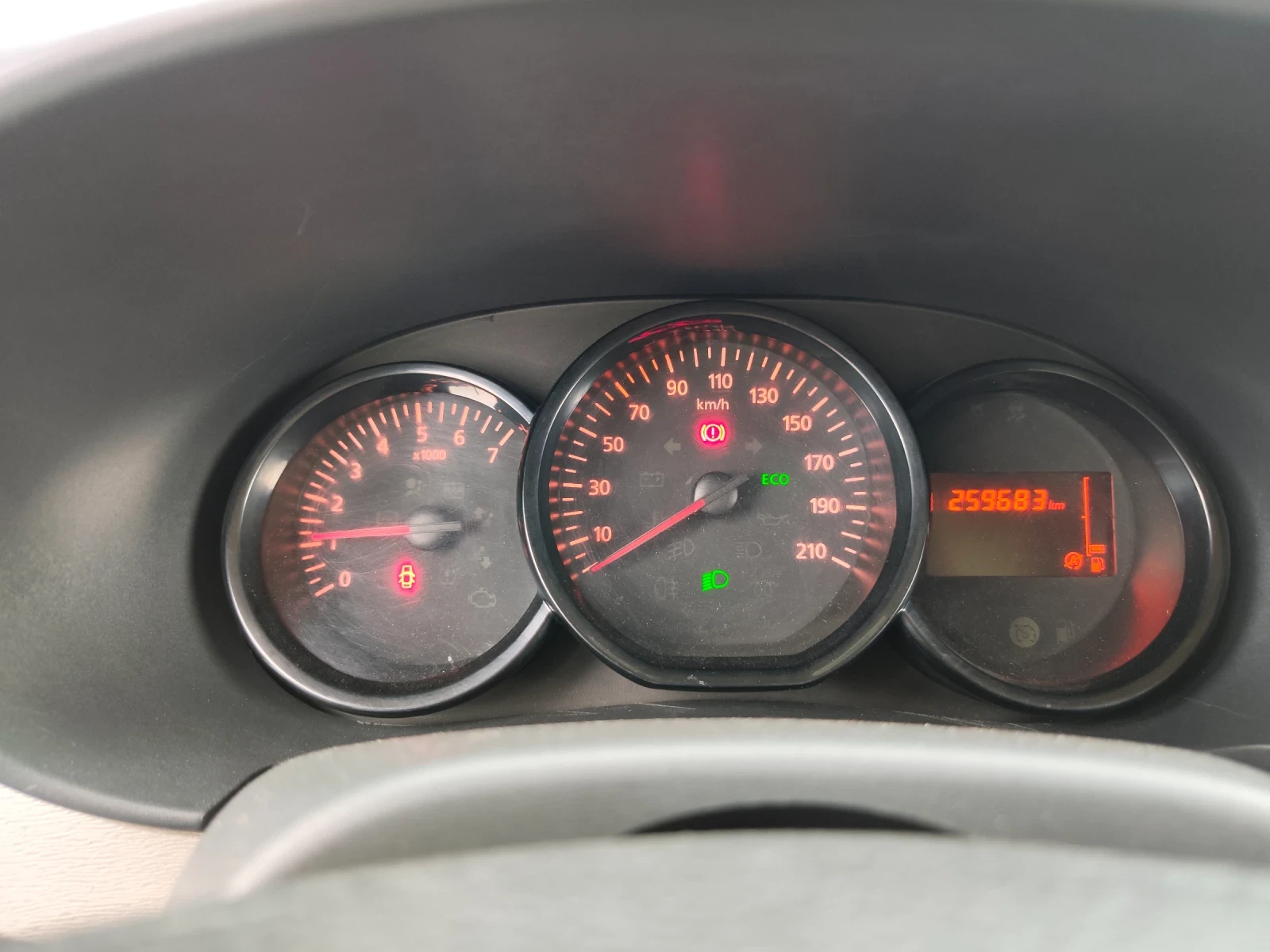 Dacia Dokker, снимка 10 - Автомобили и джипове - 56087954
