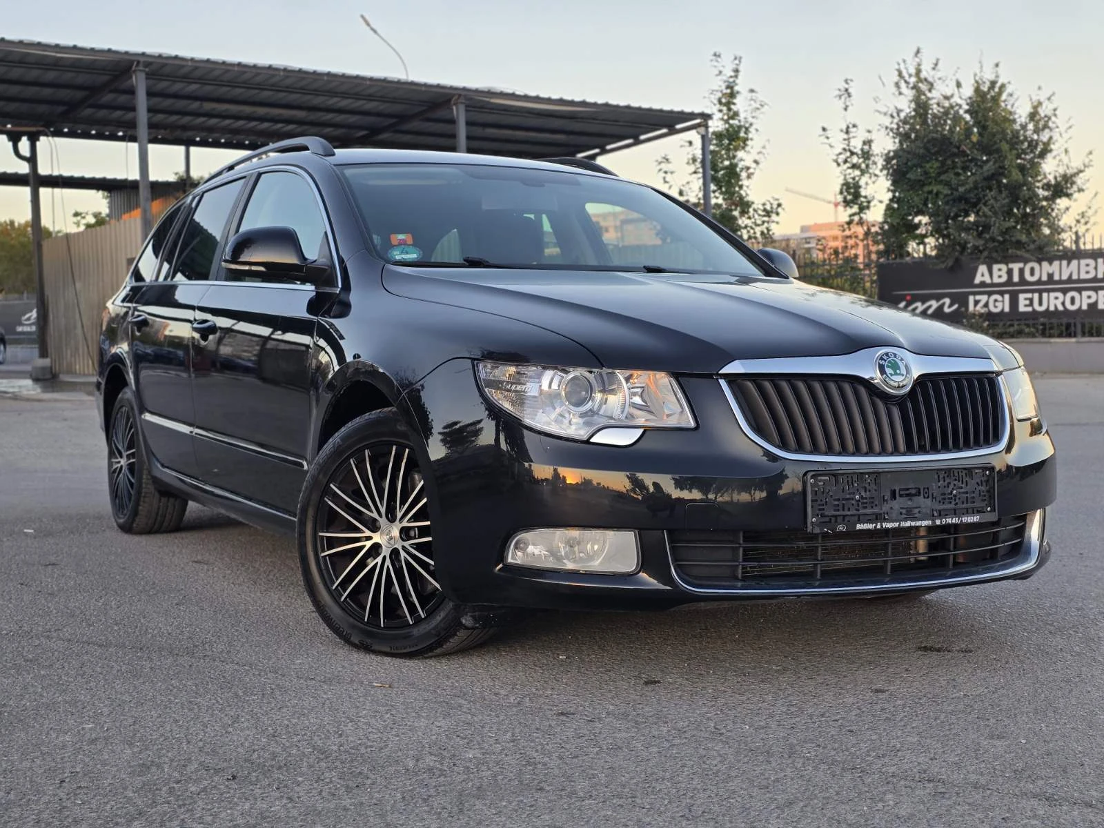 Skoda Superb 2.0TDI-DSG/NAVI/, снимка 4 - Автомобили и джипове - 56347544
