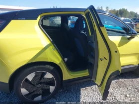 Volvo EX30 Plus Twin Motor Performance, Fully Electric, снимка 8