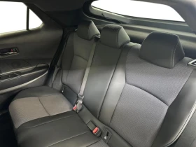 Toyota C-HR Premium LED Navi Leather, снимка 16