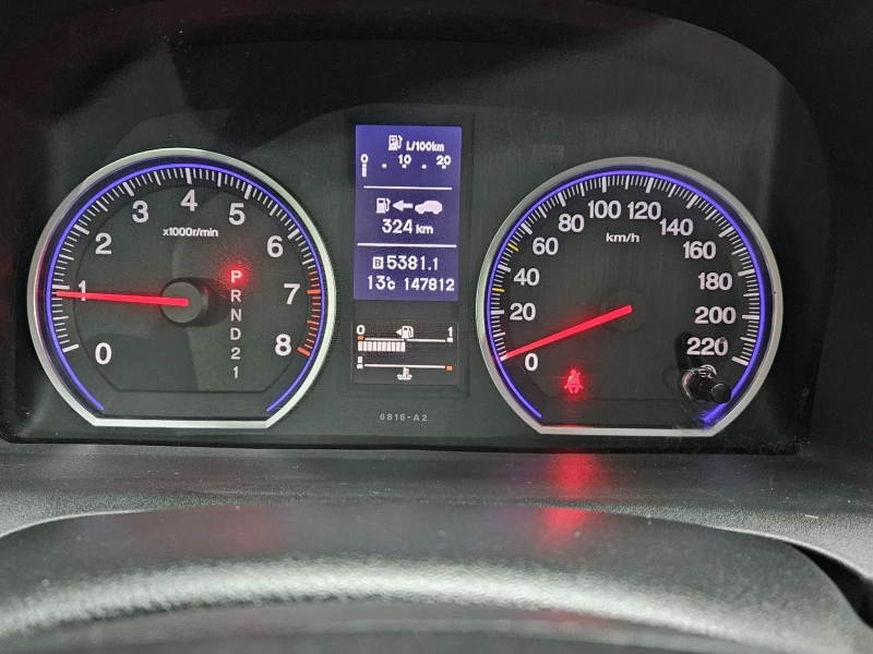 Honda Cr-v 2.0i FACELIFT4x4 EUR5 147812km 8 гуми с джанти !!!, снимка 11 - Автомобили и джипове - 53212538