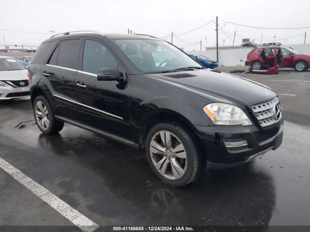 Mercedes-Benz ML 350 4MATIC, снимка 1 - Автомобили и джипове - 48512348