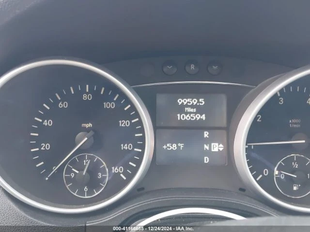 Mercedes-Benz ML 350 4MATIC, снимка 7 - Автомобили и джипове - 48512348