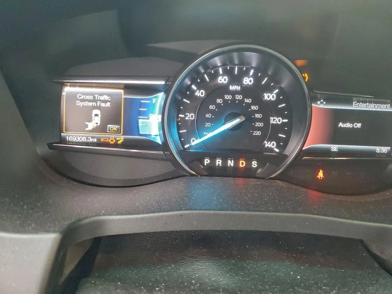 Ford Explorer 3.5L 6 4x4 w/Front Whl Drv, снимка 15 - Автомобили и джипове - 52882885