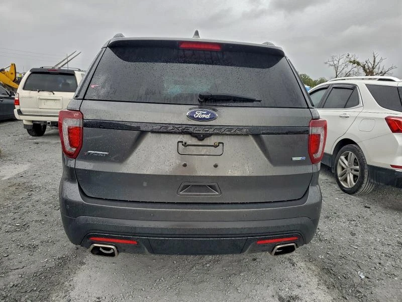 Ford Explorer 3.5L 6 4x4 w/Front Whl Drv, снимка 12 - Автомобили и джипове - 52882885