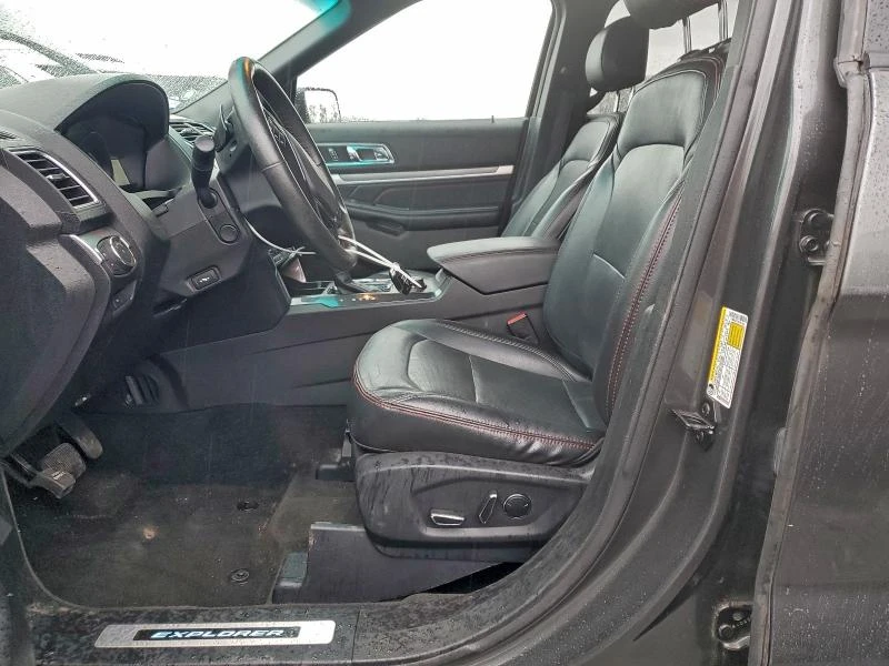 Ford Explorer 3.5L 6 4x4 w/Front Whl Drv, снимка 13 - Автомобили и джипове - 52882885
