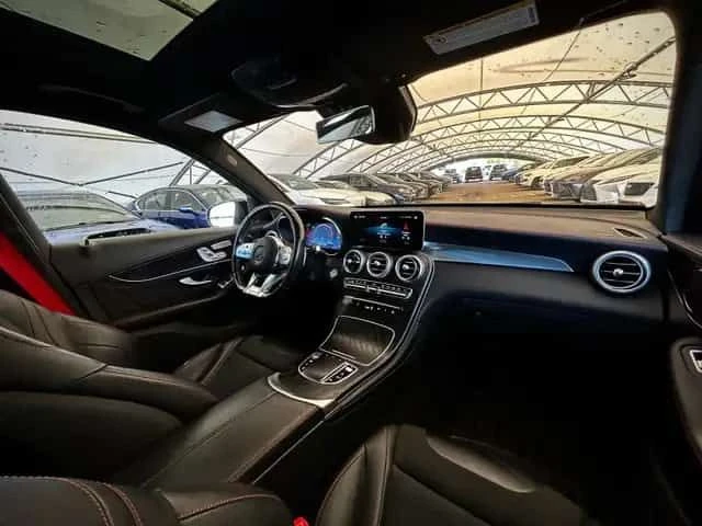 Mercedes-Benz GLC 43 AMG 4MATIC | PANO | AMG | AMBIENT | CARFAX, снимка 9 - Автомобили и джипове - 53740705