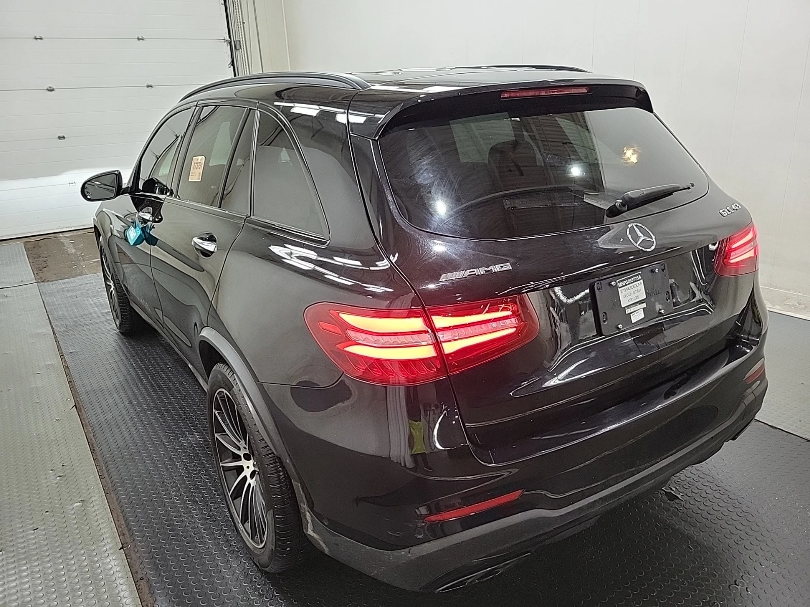 Mercedes-Benz GLC 43 AMG * 4MATIC * CARFAX * АВТОКРЕДИТ - изображение 3