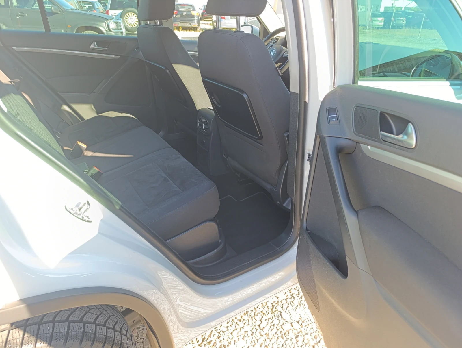 VW Tiguan 2.0 TDI Sport & Style 4Motion | Mobile.bg   11