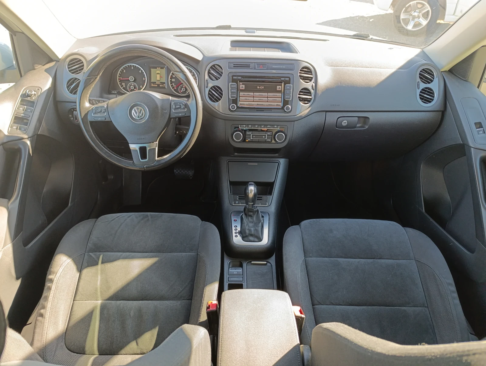 VW Tiguan 2.0 TDI Sport & Style 4Motion | Mobile.bg   14