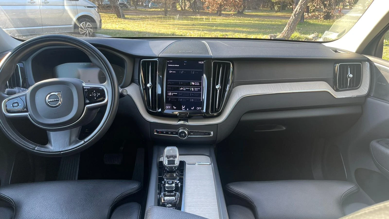 Volvo XC60 T6 RECHARGE AWD 253 + 87ch inscription - изображение 5
