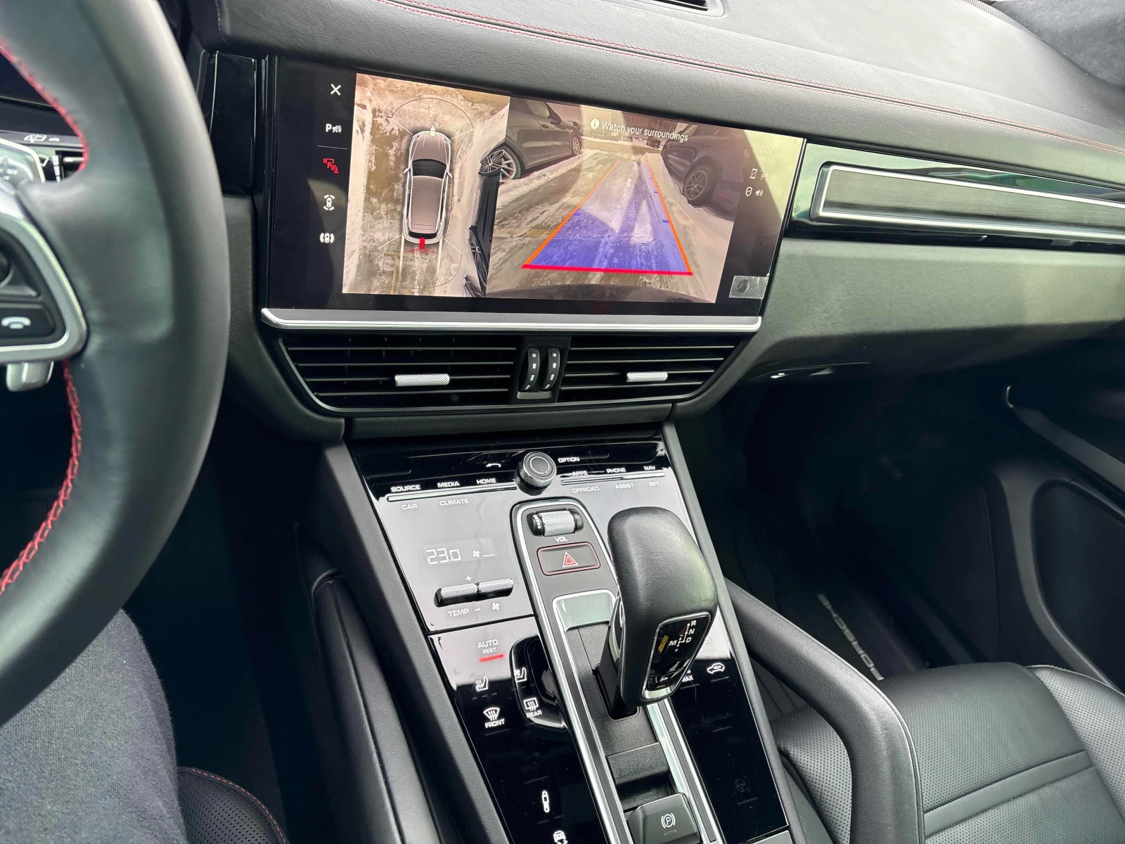 Porsche Cayenne GTS Sport Chrono Jet Black| PANO| 360| ОБДУХВАНЕ|  - изображение 9