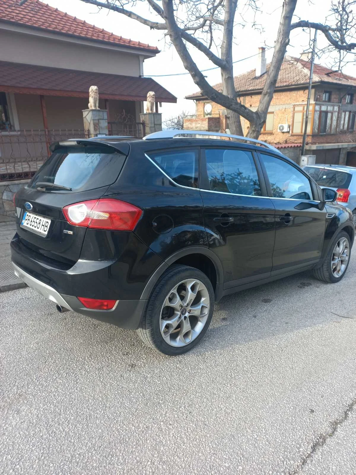 Ford Kuga, снимка 3 - Автомобили и джипове - 54618036