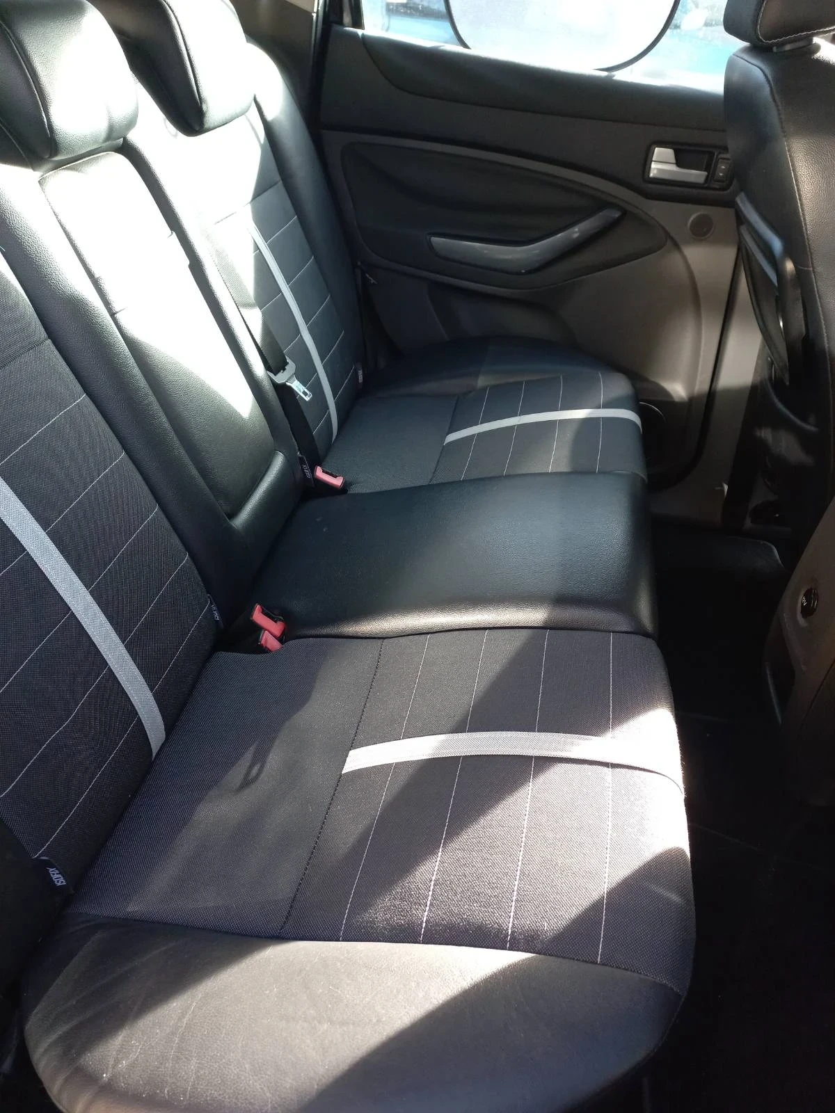Ford Kuga, снимка 7 - Автомобили и джипове - 54618036