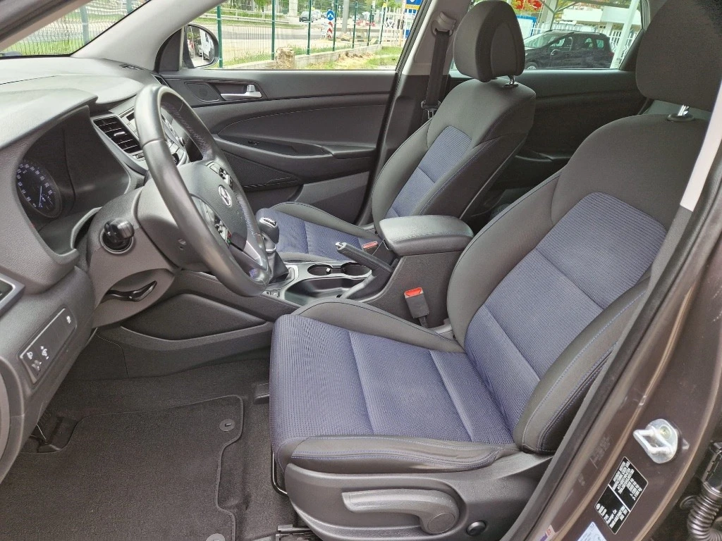 Hyundai Tucson 1.7 CRDI EURO 6B, снимка 10 - Автомобили и джипове - 54992653