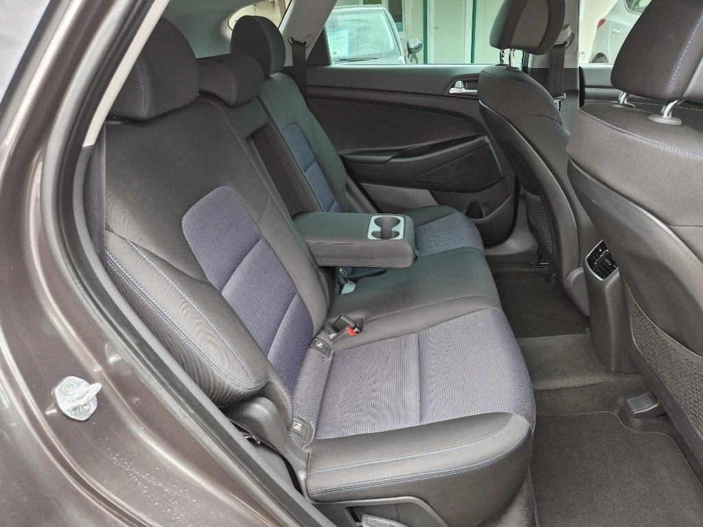 Hyundai Tucson 1.7 CRDI EURO 6B, снимка 13 - Автомобили и джипове - 54992653
